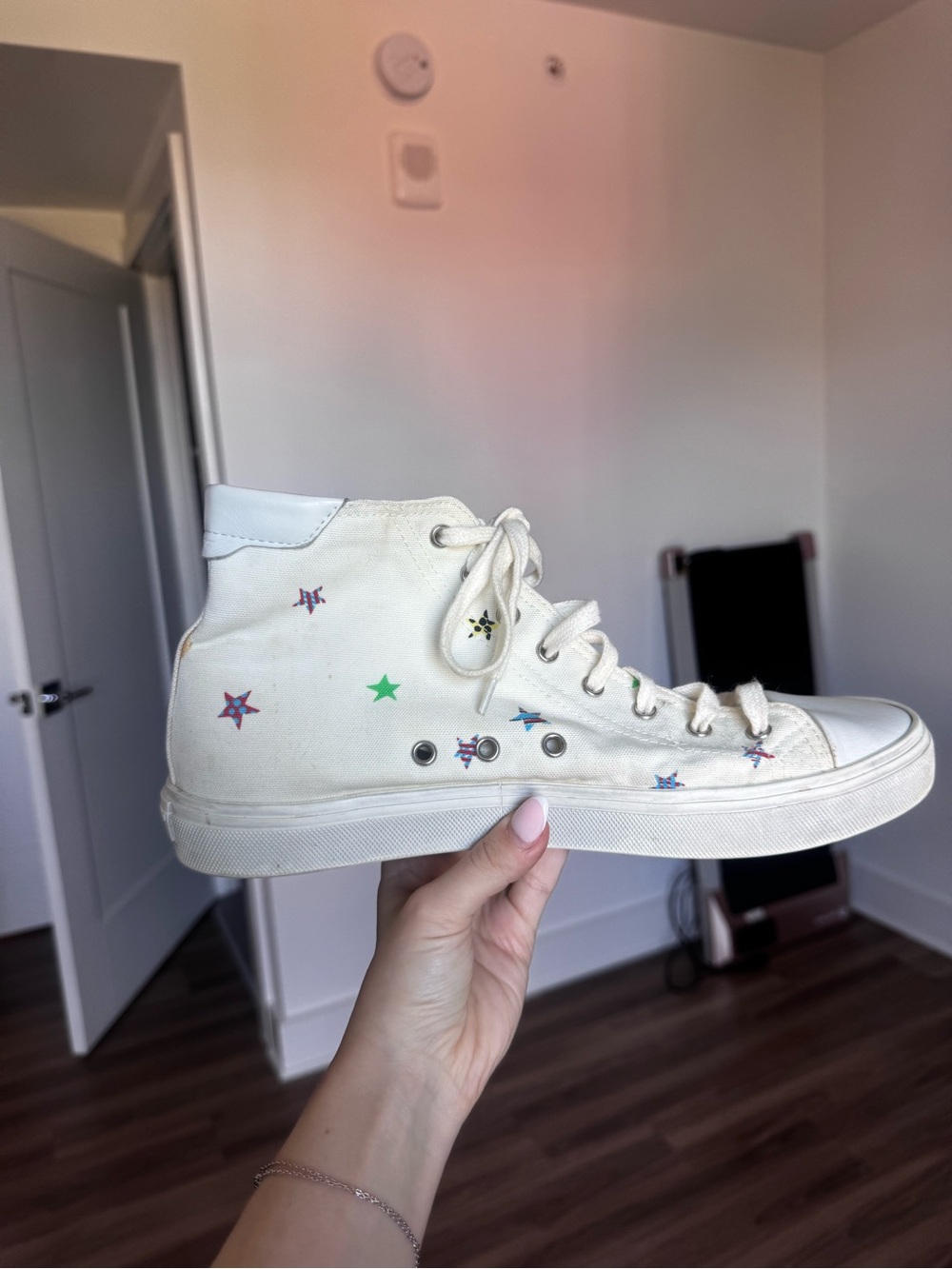 Saint Laurent Paris Men’s White Trainers - Picture 4 of 6